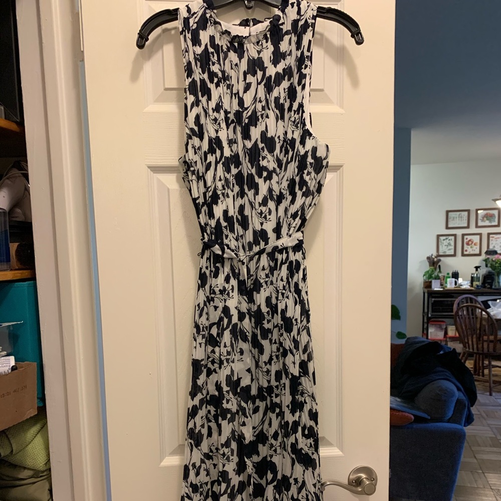 Navy blue & white high neck midi dress m, size L